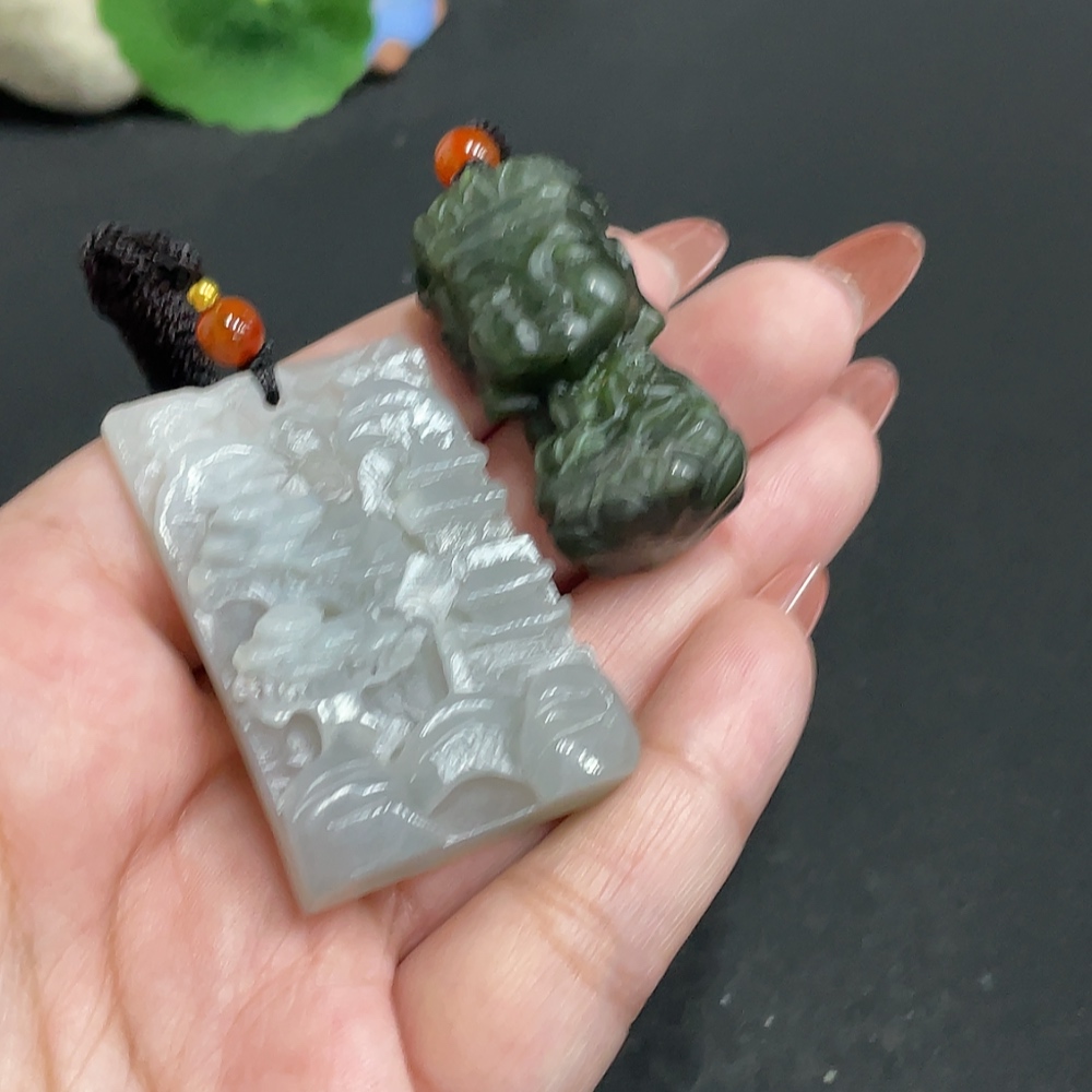 H34010397 Hetian Jade Pendant Landscape Guardian Deity