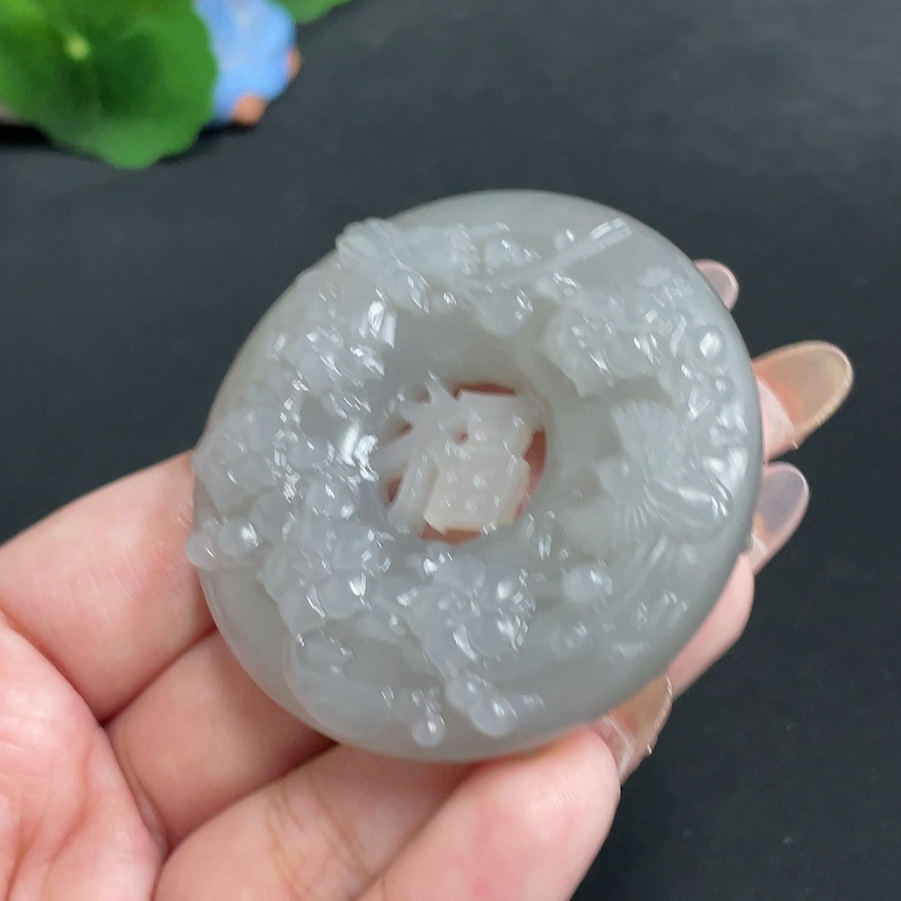 H32699191 'Hetian Jade Pendant - Joy on the Brows'