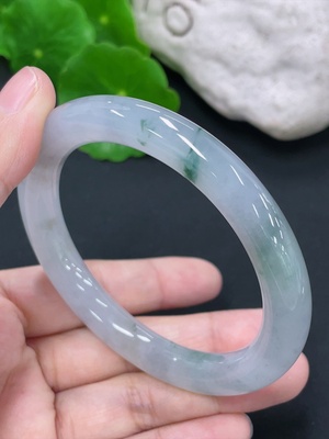 F41905870 翡翠圆条手镯 货品总重约40g 53圈口