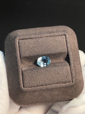 C42963277 海蓝宝石裸石  货品总约1.65克拉