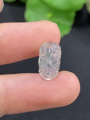 F46549345 翡翠镶嵌 货品总重约0.7g
