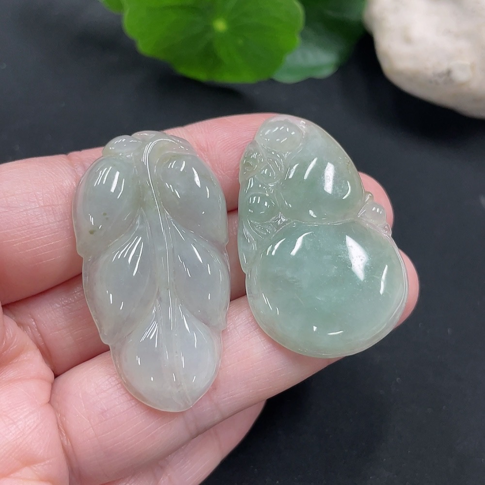 F29361858 Emerald Pendants Bulk Sale