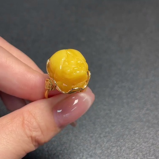 C33922308 Amber Beeswax Ring Adjustable Non-Gold Total Weight Approx.5g Colorless Coating