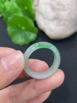 F46566516 翡翠戒圈 圈口18 货品总约重3.25g