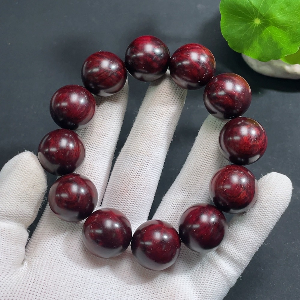 W31666223 Small-Leaf Sandalwood Sandalwood Bracelet, Total Weight Approx. 63.00g, Size Around 20.3mm
