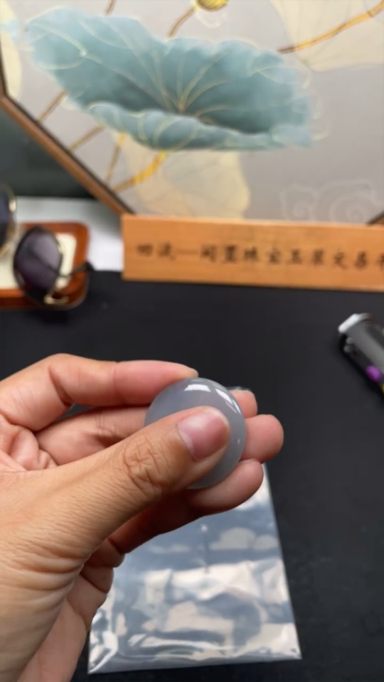 F33836973 Jadeite Peace Knot Pendant Total Weight Approx. 11.6g