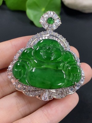 F42968622 翡翠佛公镶嵌吊坠 非金镶 货品总重约27.3g