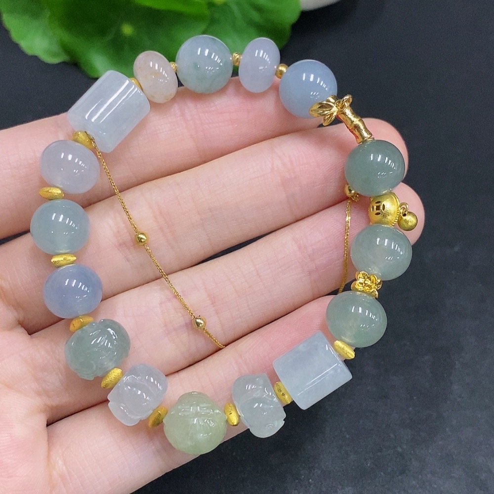 F33941168 Jadeite Bracelet Suspected Red Marked as Gold-Plated, Chain Unmarked Surface Gold Content 75%, Other Unmarked Surfaces Gold Content 63%, Total Weight Approx. 25.7g, Size 9.9mm