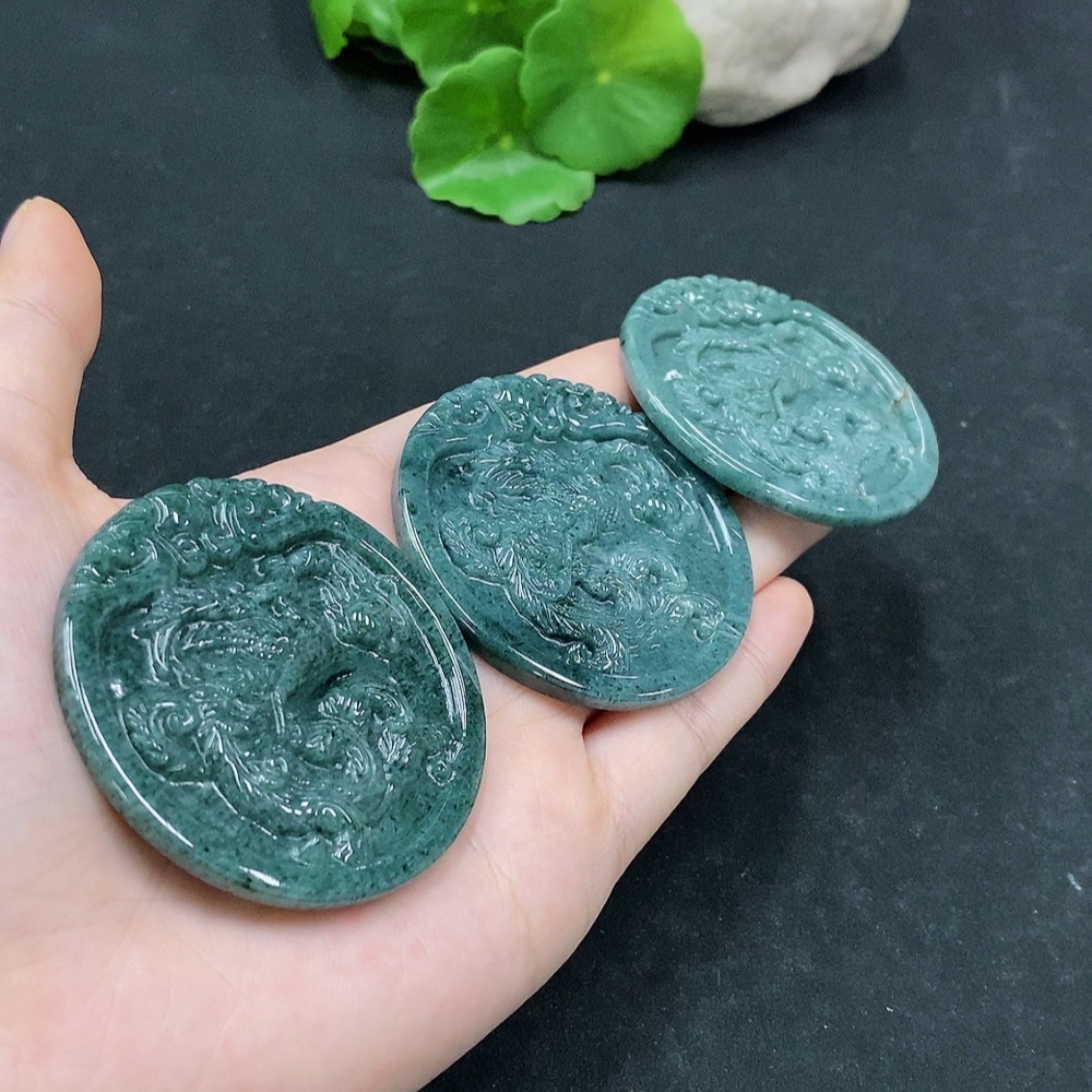 F31684304 Jadeite Pendant