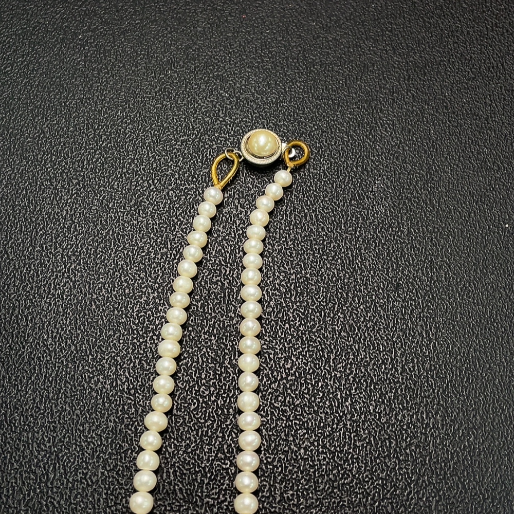 C34951095 Pearl Necklace with Non-Natural Accent Stones, Non-Gold, Total Weight Approx. 15.35g, Stone Size Around 5.4mm
