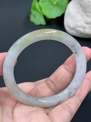 F42952091 翡翠圆条手镯 货品总重约28.7g 有修补 50圈口