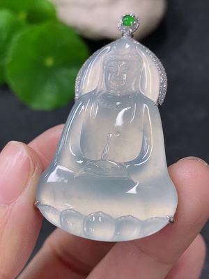 F32799247 Jadeite inlaid Guanyin pendant 18k with diamond accents, total product weight approximately 9.63g