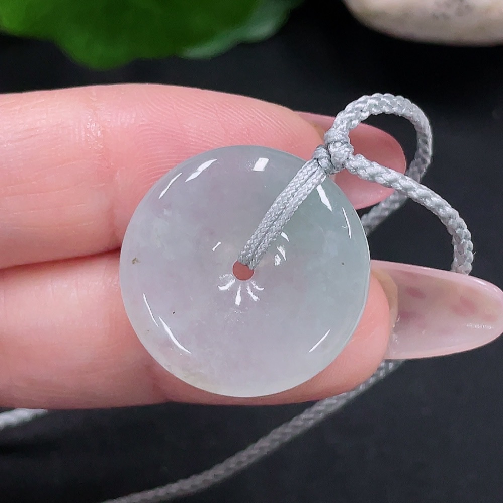 F34033543 Jadeite Peace Knot Pendant Total Weight Approx. 4.86g