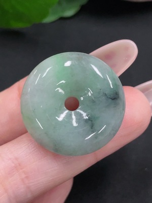 F34068308 Jadeite Safety Buckle Pendant, Total Weight Approximately 8.2g