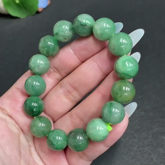 H31573430 African Emerald (Dulong Jade)