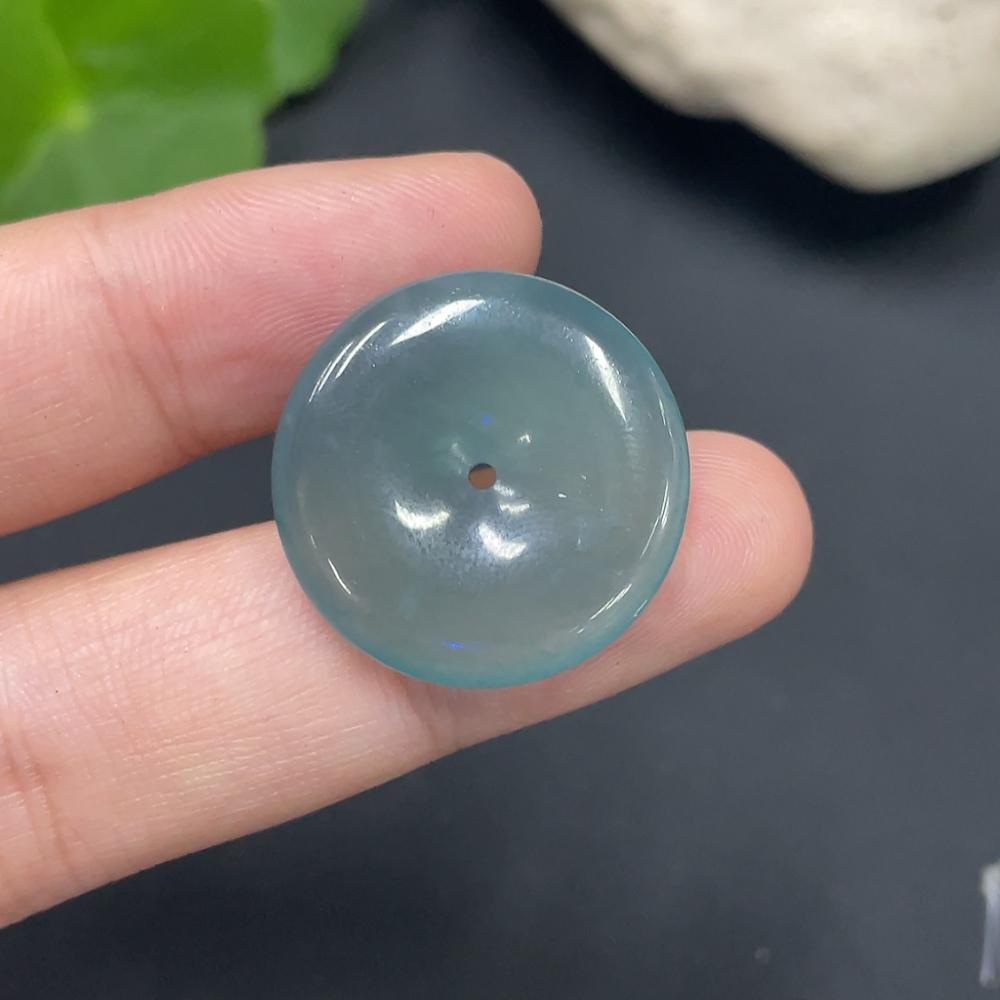 F15644389 JadeitePeace Pendant