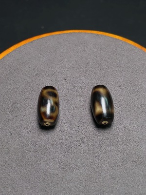 W33843635 Dzi Bead Pendant 50% Gold Content Total Weight Approx. 7.2g Sell as a Lot