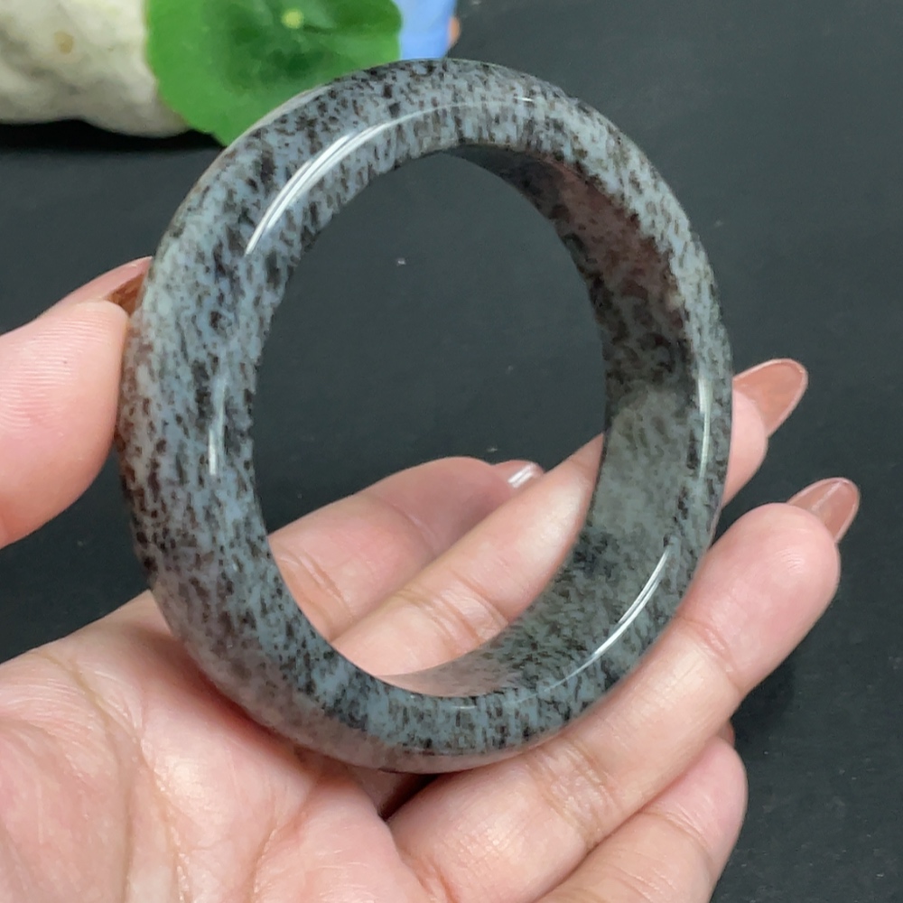 H34005082 Hetian Jade Round Bracelet Size 58.1 Total Weight Approx. 86.2g