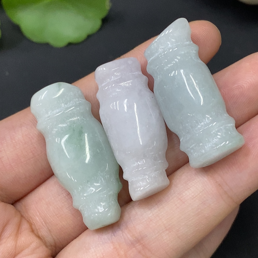 F28198661 Jadeite Pendant Sell as a Lot