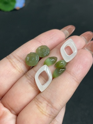 H35151112 Hetian Jade Pendant, Inlaid Piece, Inlaid Earrings, Total Product Weight Approximately 4.2g