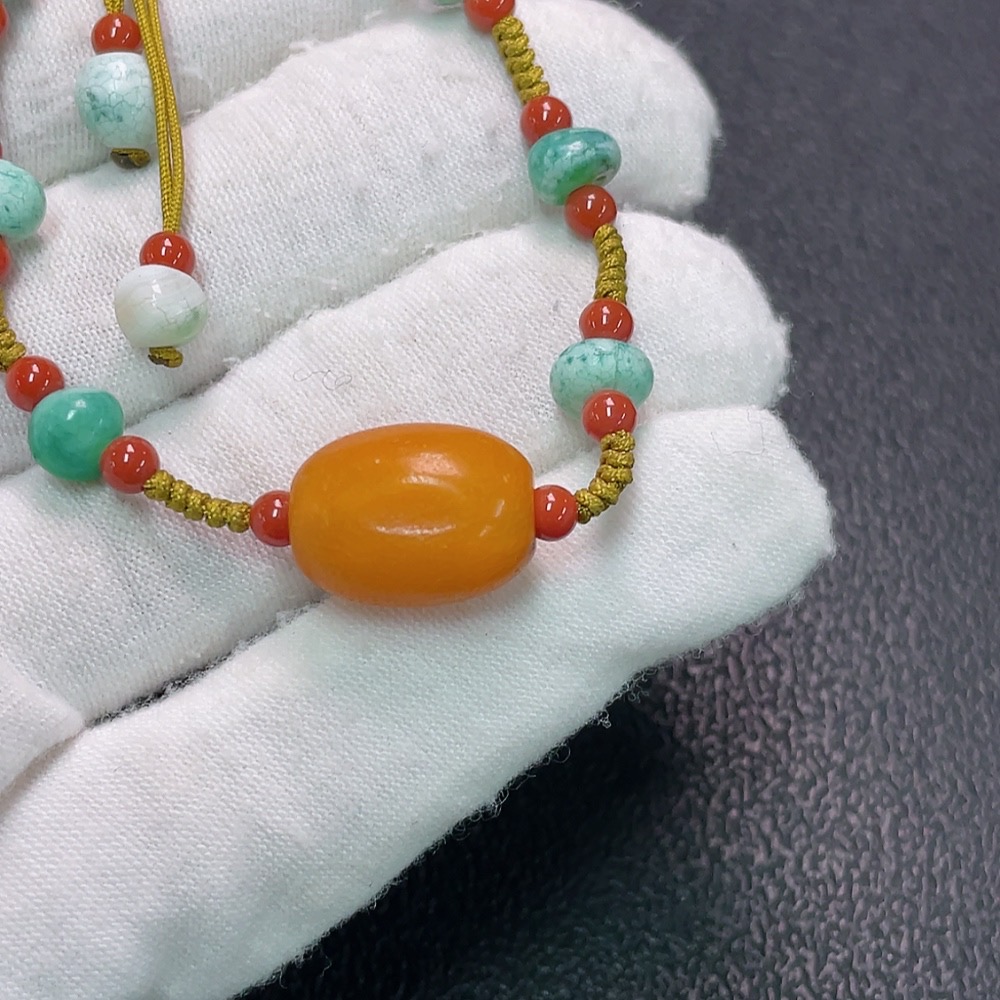 C34990960 Amber Beeswax Bracelet with South Red Agate, Non-Natural Matching Stones, Total Weight Approx. 5.26g Including Rope