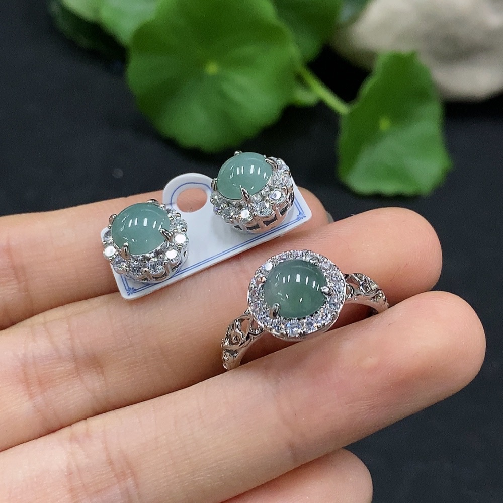 F30548659 Jadeite cabochon inlaid earrings / adjustable ring non-gold inlaid