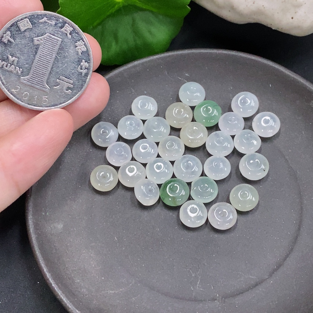 F34023187 Jadeite Beads Sell as a Lot