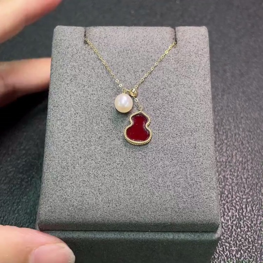 C34950987 18K Onyx Necklace with Pearl and Simulated Stones, Total Weight Approx. 1.26g, Stone Size About 5.9mm