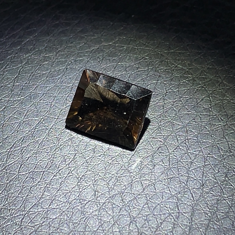 C26955231 Crystal Rough Stone Total Weight Approx. 4.27ct