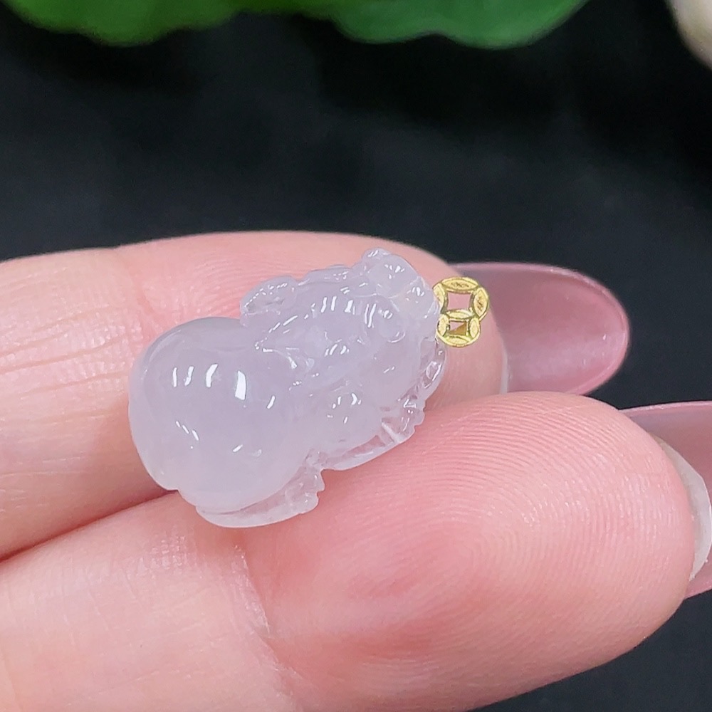 F34982763 Jadeite Pi Xiu Pendant with 18K Gold, Total Weight Approx. 2.5g