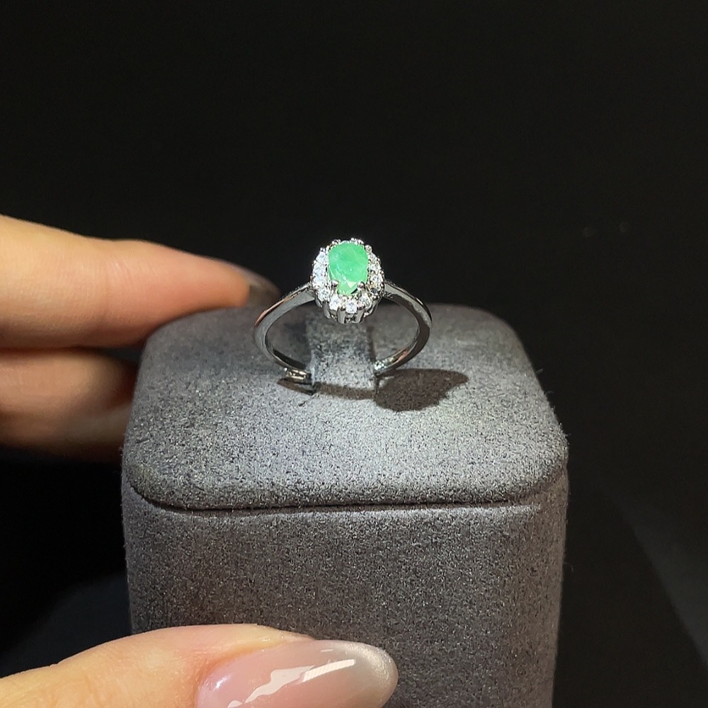 C23578418 Emerald Set Ring Non-Gold Setting Adjustable Total Weight Approx. 1.52g Clarity Enhanced