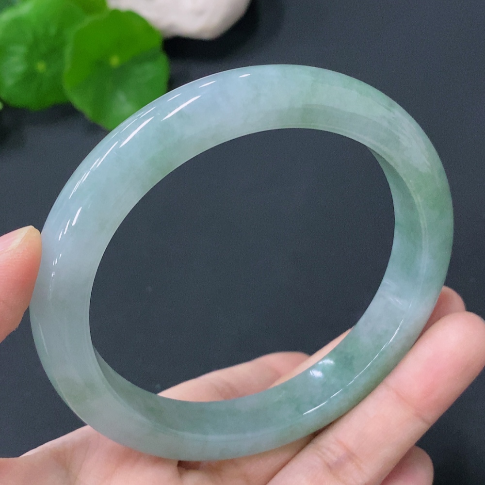 F25896375 Jadeite Round Bangle Size 60.7mm Total Weight Approximately 58.61g