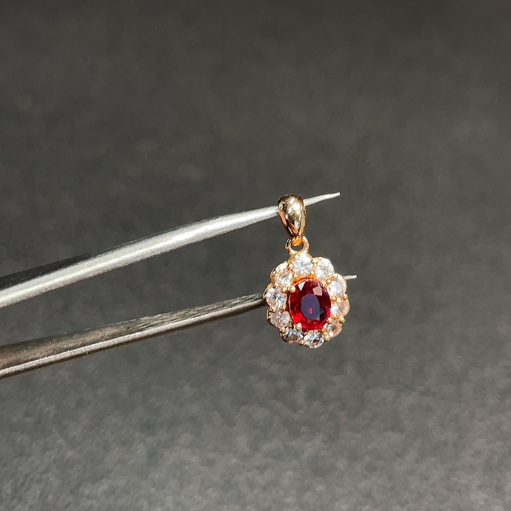 C33889067 18K Ruby Pendant Without Diamond Total Weight Approx. 1.4g