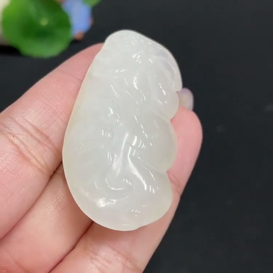 H33930568 Hetian Jade Pendant Fu Dou Total Weight About 25.8g