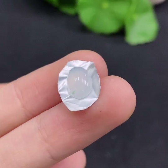 F31653832 Jadeite cabochon inlay piece, total weight approximately 0.44g