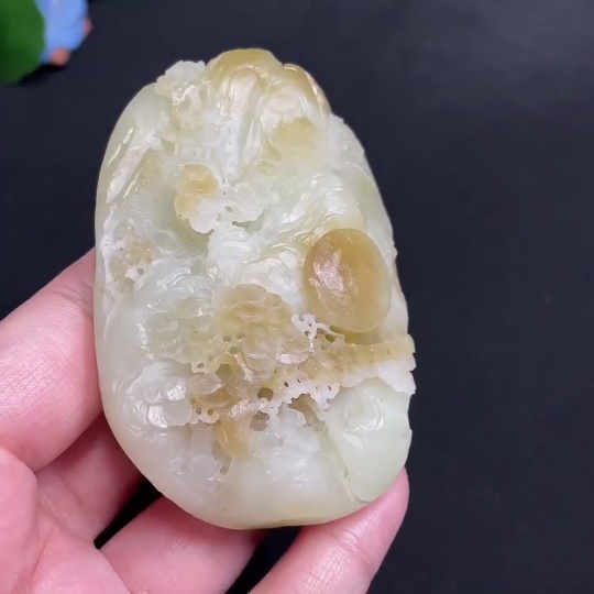 H31677296 Hetian Jade Pendant - Landscape, Total Weight Approx. 201.1g, Containing Other Mineral Components