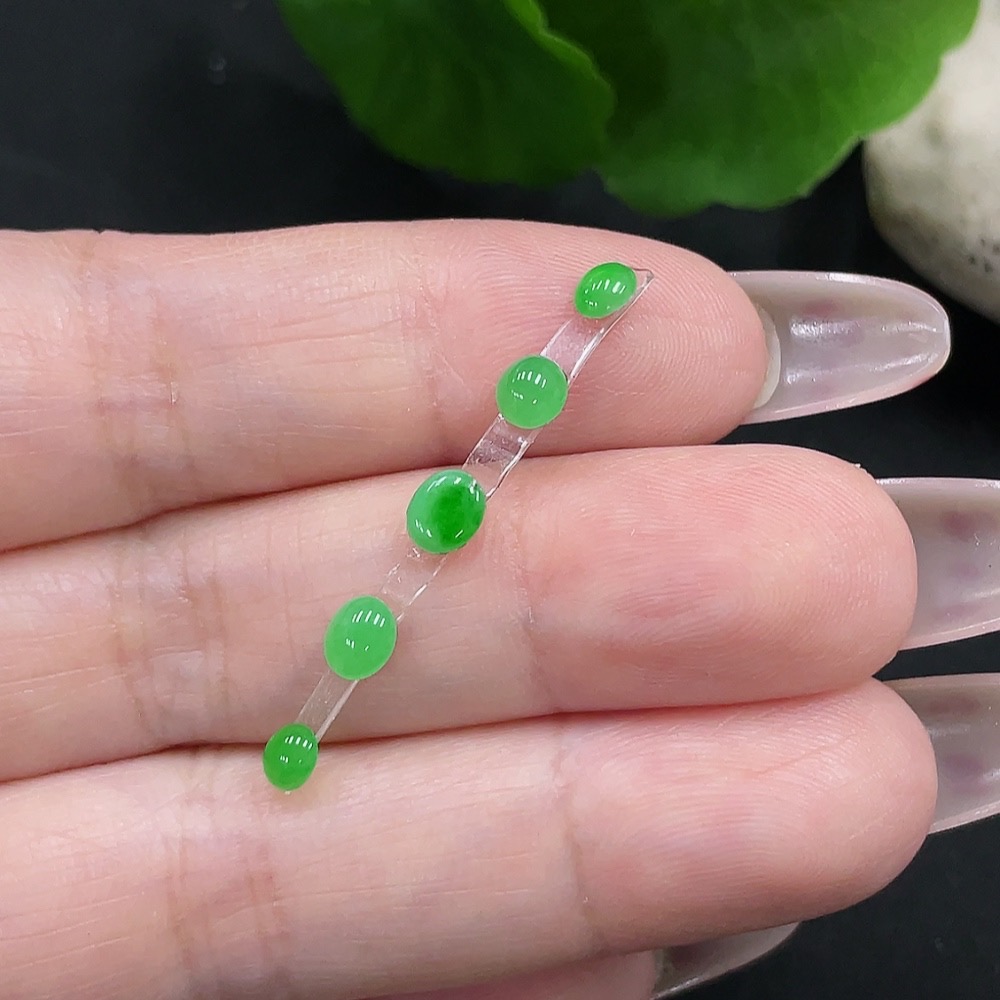 F34067820 Jadeite Cabochon Sell as a Lot