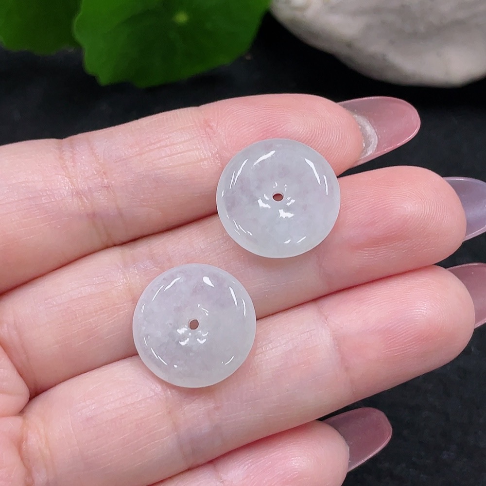 F33826351 Jadeite Safety Buckle Pendant Sell as a Lot