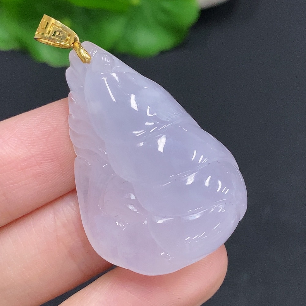 F32758266 Jadeite Crayfish Pendant with 18K Gold Clasp, Total Weight Approximately 17g