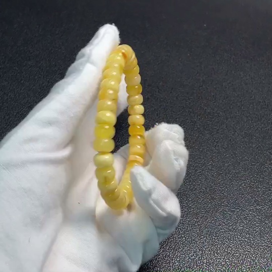 C34041652 Amber Beeswax Bracelet, Total weight about 11.05g, Size about 8.5mm