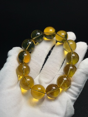 C34009605 Amber Beeswax Bracelet, Total Weight Approx. 30.73g, Size Approx. 15.8mm