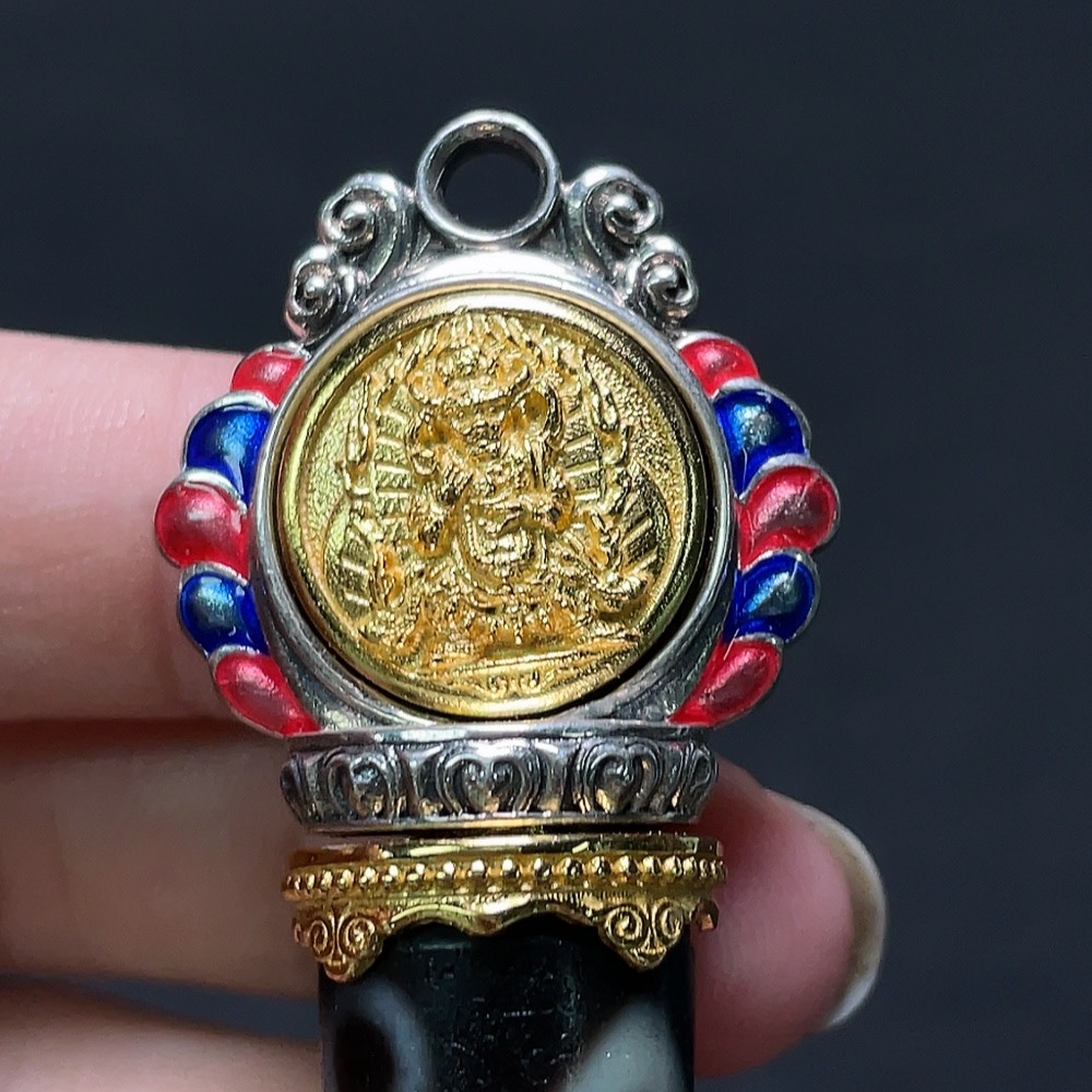 W34994526 Dzi Bead Pendant Total weight approx. 31.8g Size approx. 12.7mm