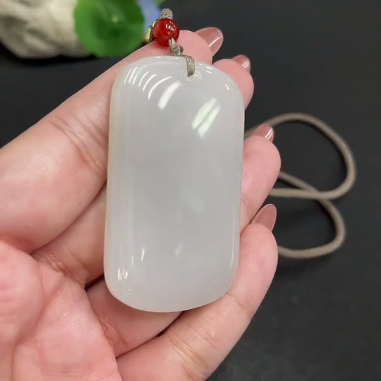 H34004080 Hetian Jade Pendant, Plain Pendant, Total Weight [with rope]: 40.6g