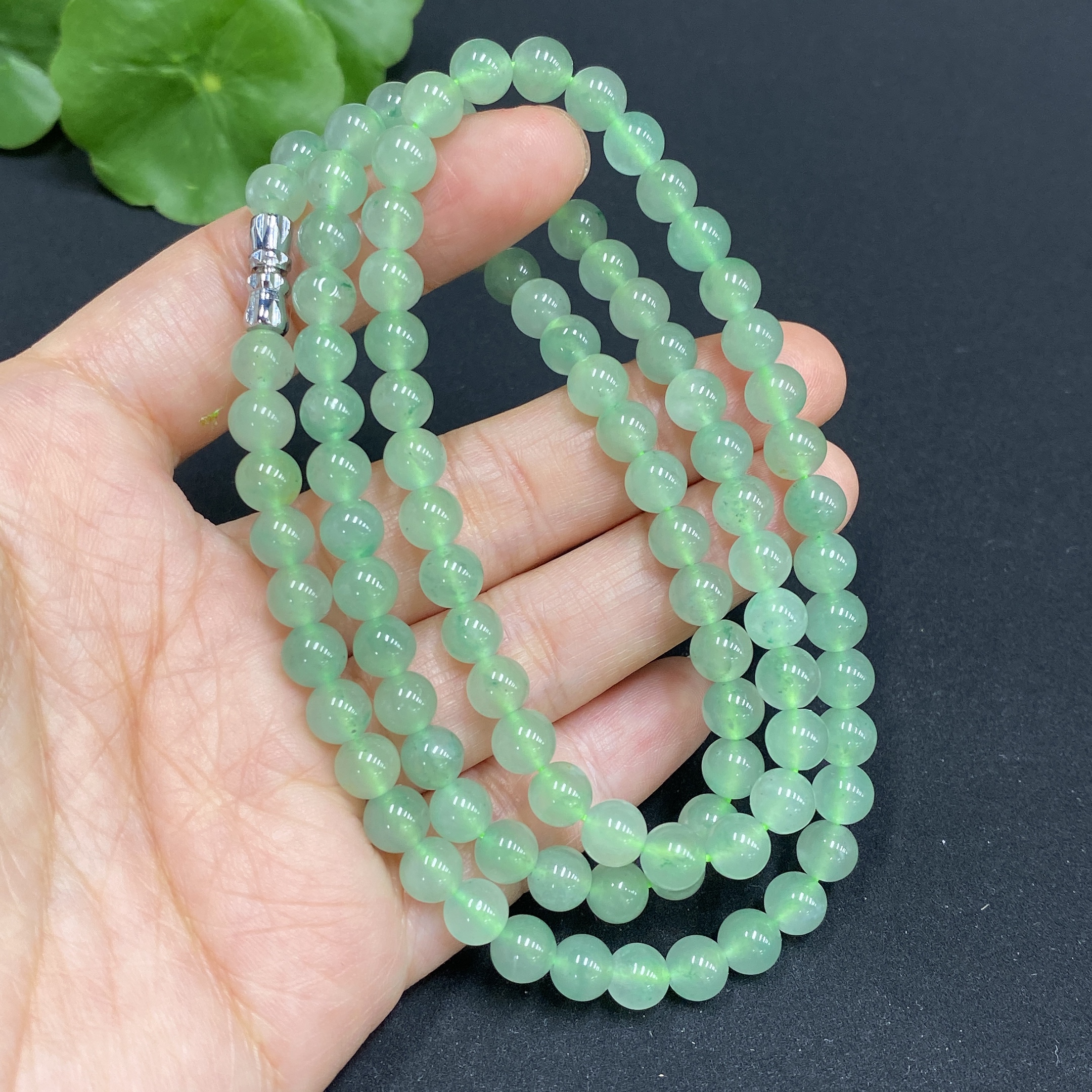 H32760057 African Emerald (Dulong Jade)