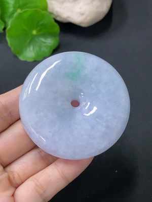 F33829509 Jadeite Pendant Peace Knot, Total Weight Approx. 79g