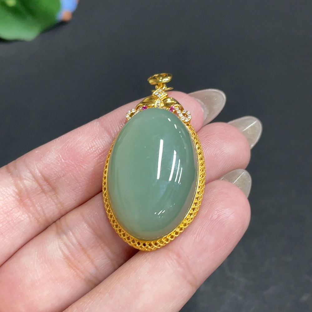 H29423240 Hetian Jade Inlaid Pendant, Cabochon, Total Weight Approx. 11.9g, 18k