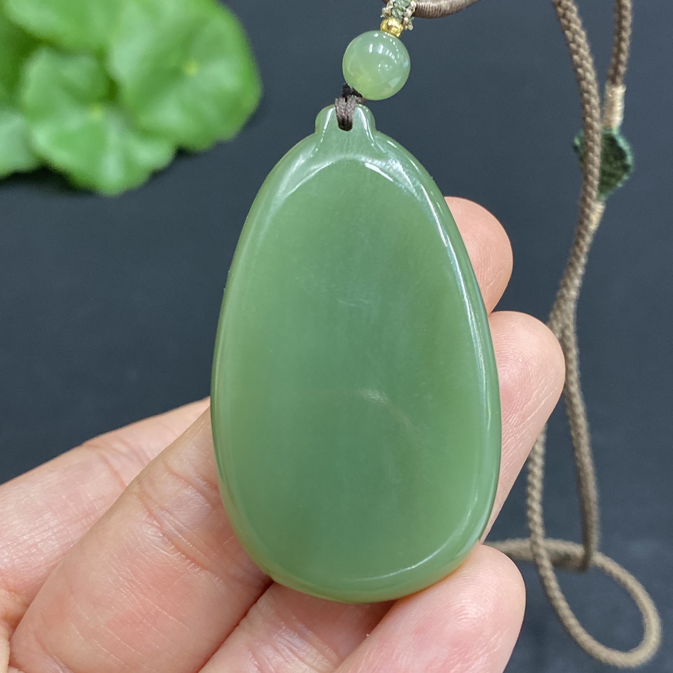 H28281210 Hetian Jade Plain Pendant