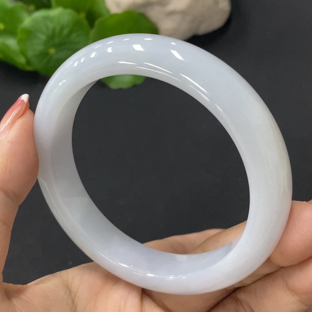 F27145644 Jadeite Round Bangle, Total Weight Approx. 53.4g, Inner Diameter 54.3
