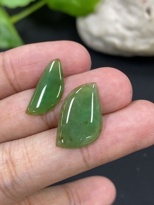F46597773 翡翠戒面 货品总重约1.42g