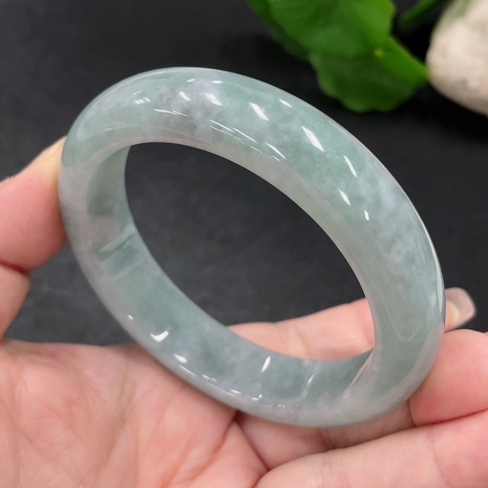 F32708896 Jadeite Round Bangle Size 59 Total Weight Approx. 77.2g